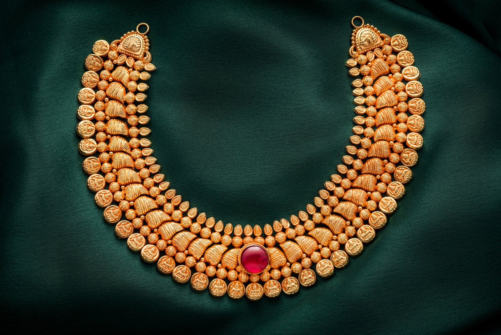 Large Necklace